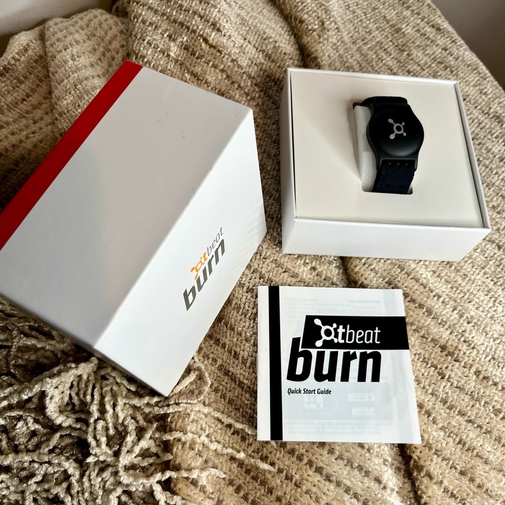 UNISEX ORANGETHEORY FITNESS QT BEAT BURN HEART RATE MONITOR